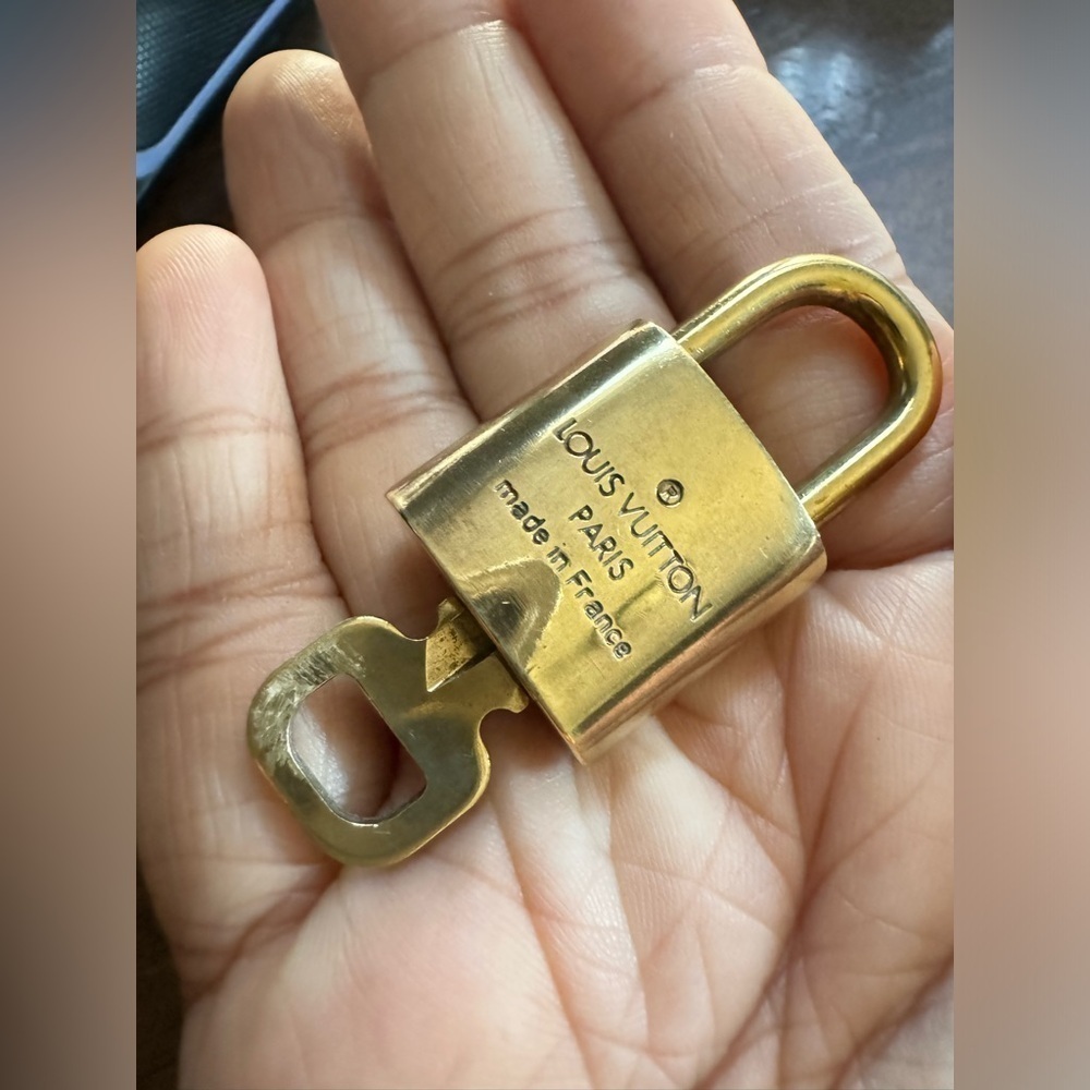 Louis vuitton brass lockset #323 - Picture 7 of 8